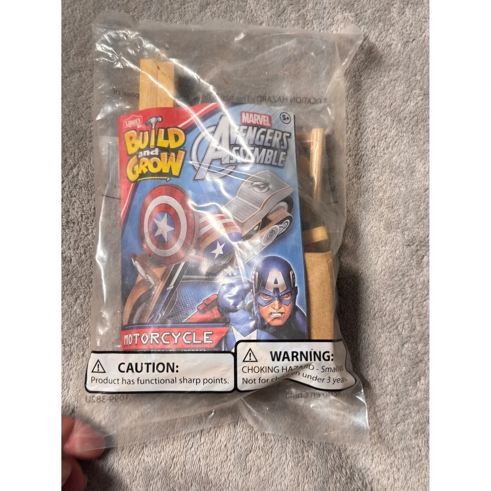 Lowe's Build & Grow Marvel Avengers Assemble Captain America Motorcycle Kit NEW